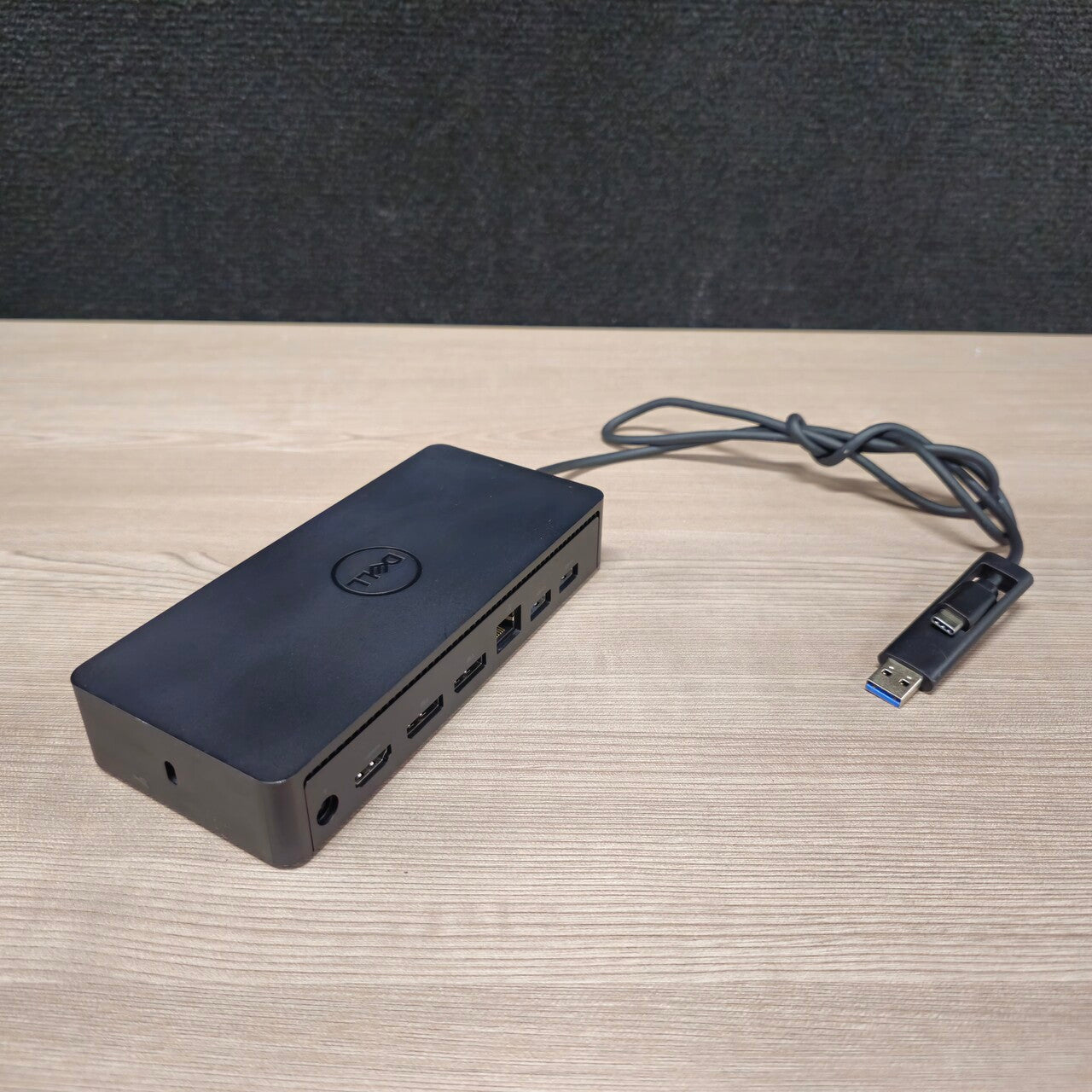Refurbished Dell D6000S Docking Station