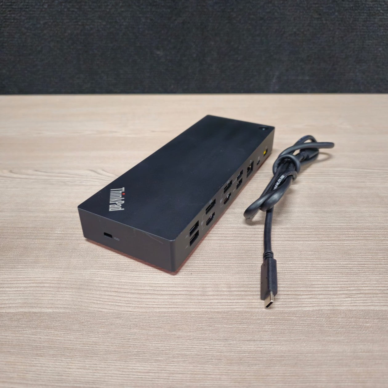 Refurbished Lenovo DUD9011D1 Docking Station