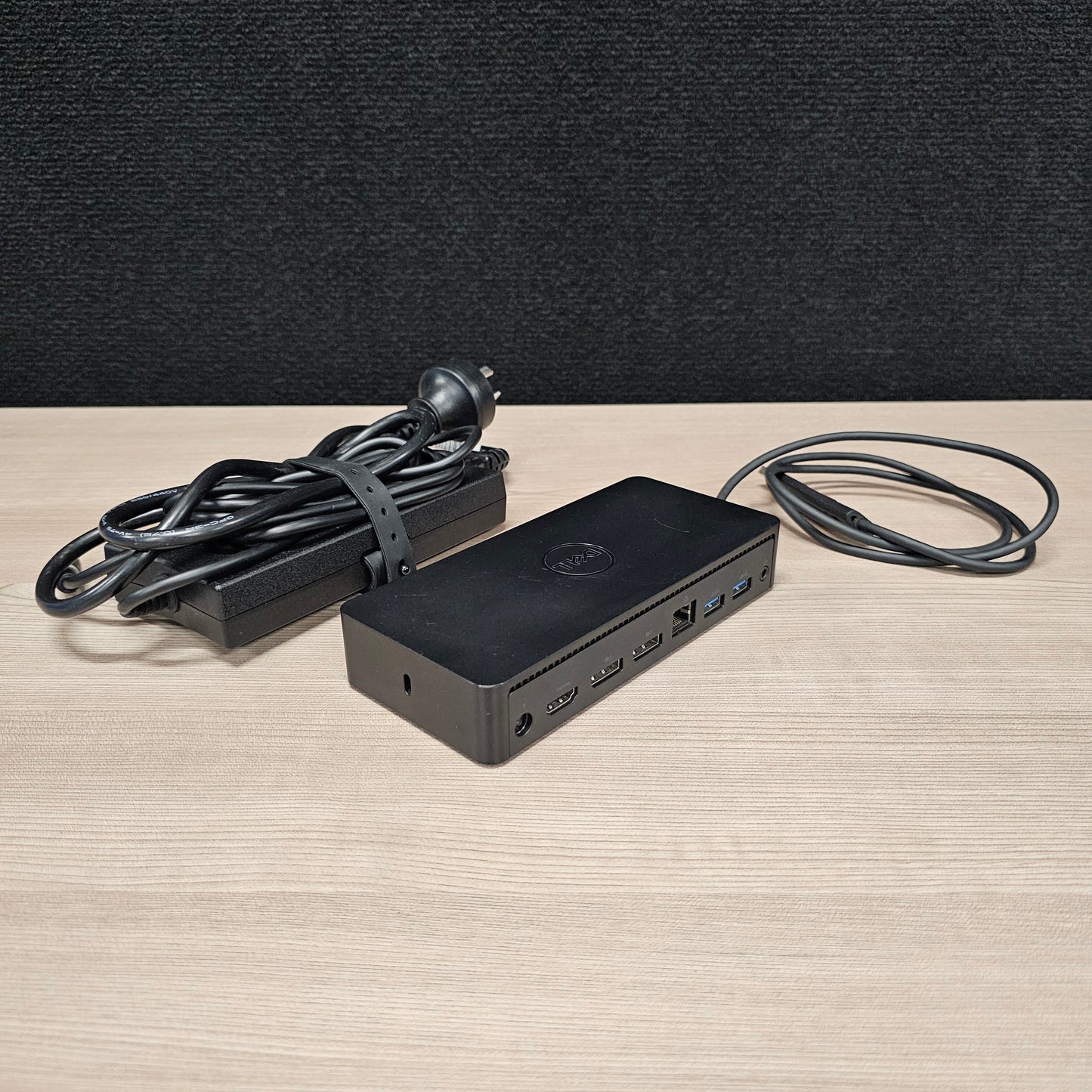 Refurbished Dell D6000 Docking Station