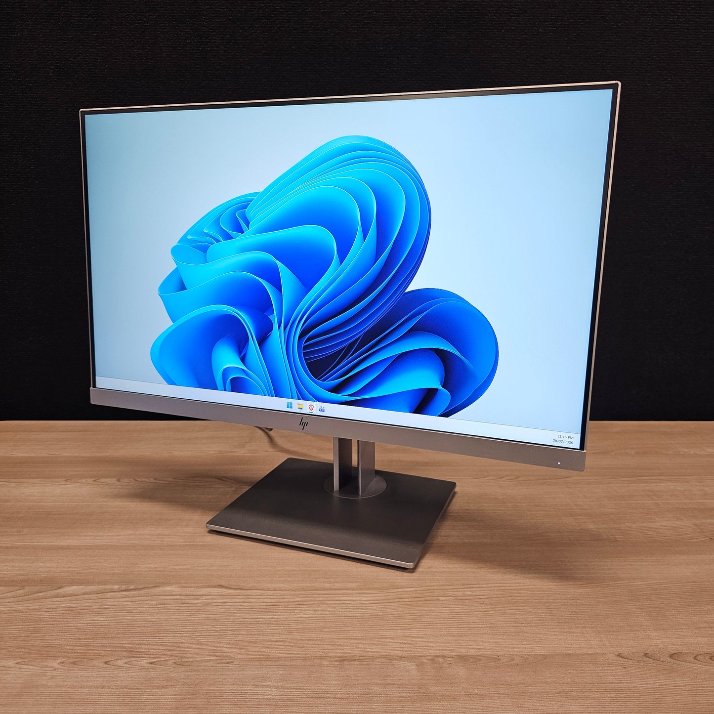 Refurbished HP E243 24" Monitor