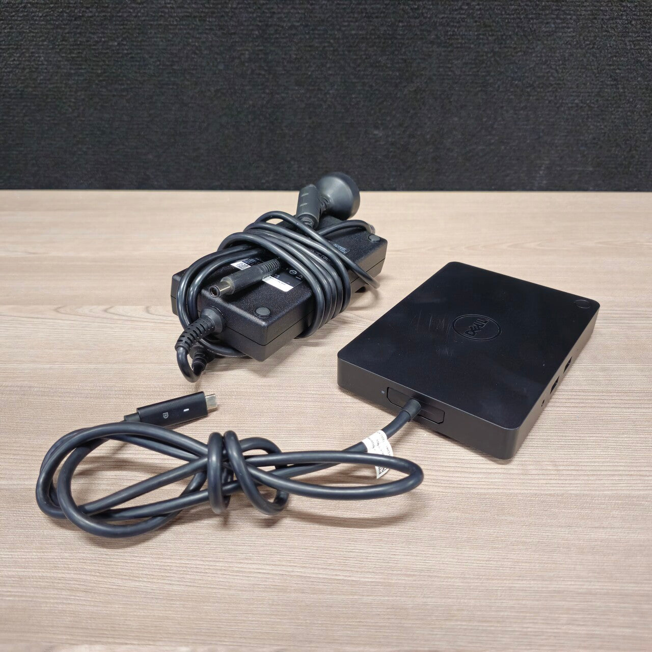 Refurbished Dell K17A Docking Station