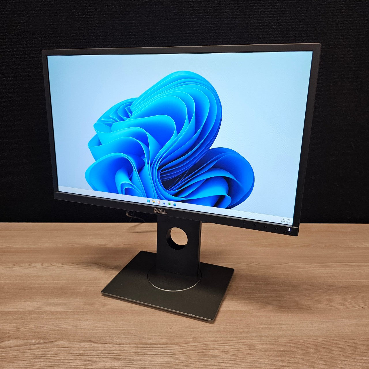 New Dell P2217H 22" Monitor