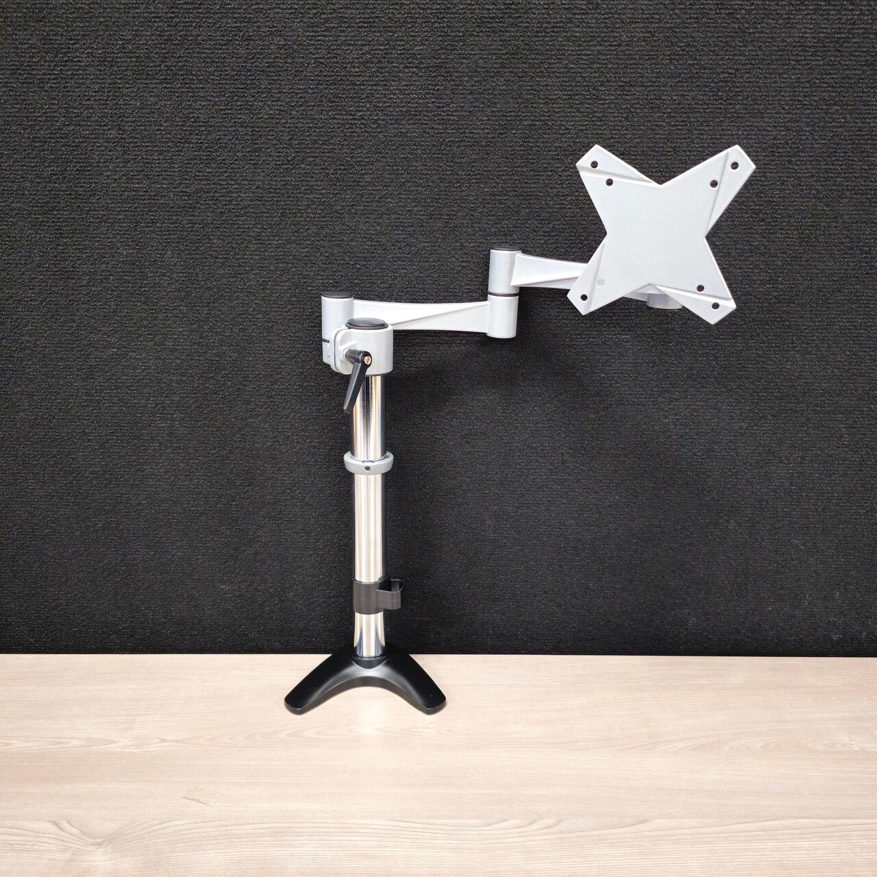 New VESA Mount Single Desk Clamp Bracket