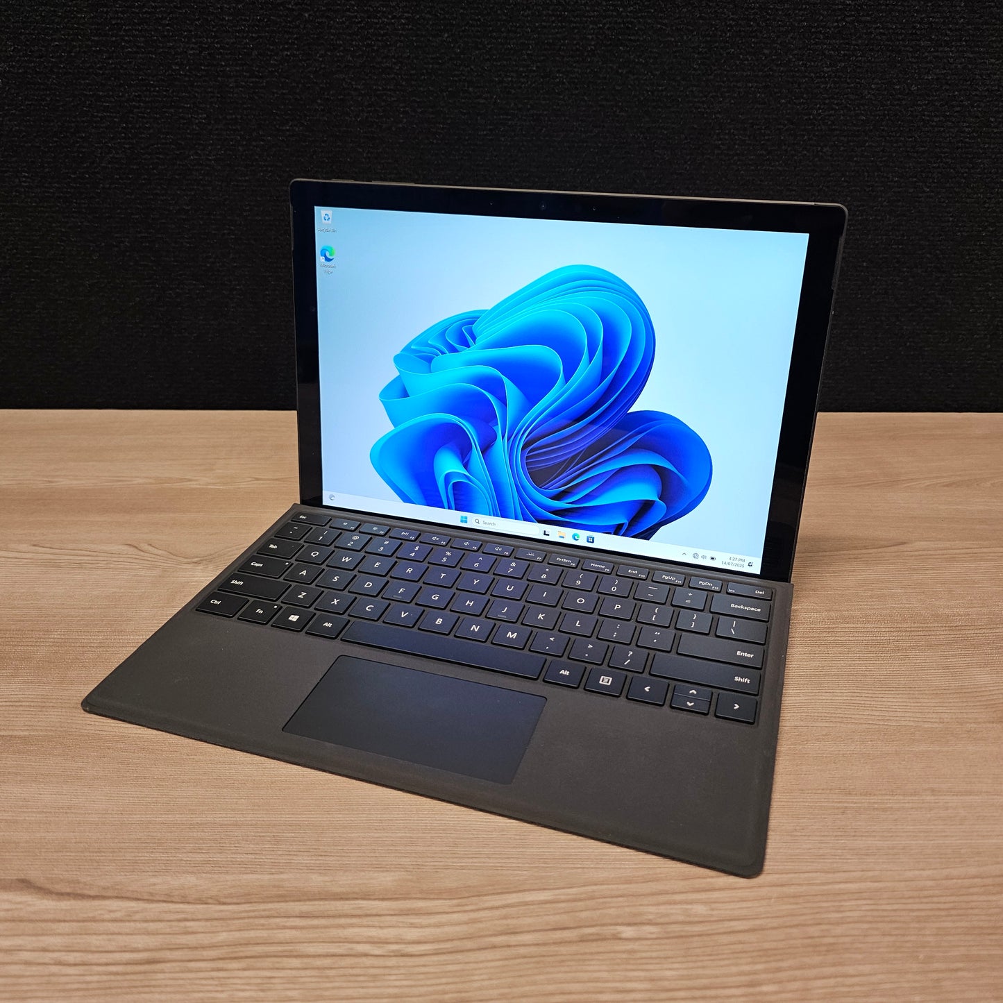 Refurbished Microsoft Surface Pro 7+ / i7 11th Gen / 16GB / 256GB / Touch / W11 / BONUS Dux Case ($99) (Get One Give One)